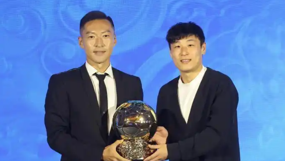 世界杯手机观看-韦世豪落选金球奖原因找到!37岁吴曦实至名归?