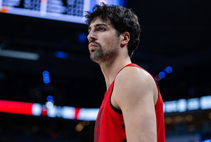 世界杯手机观看-30+6+2+2,因为他老了,交易他,结果他焕发新生,要带队进季后赛|霍勒迪|开拓者|朱霍勒迪|快船|阿夫迪亚_新浪体育_新浪新闻